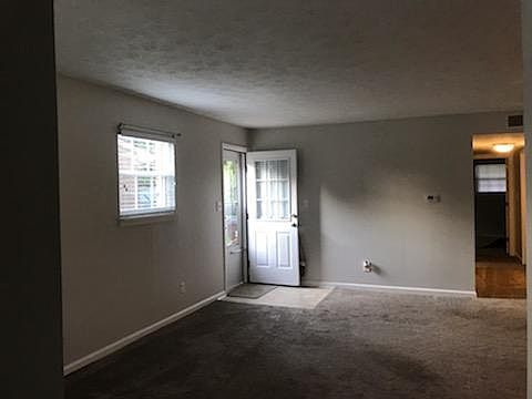5th image of 945 Bordallo Dr