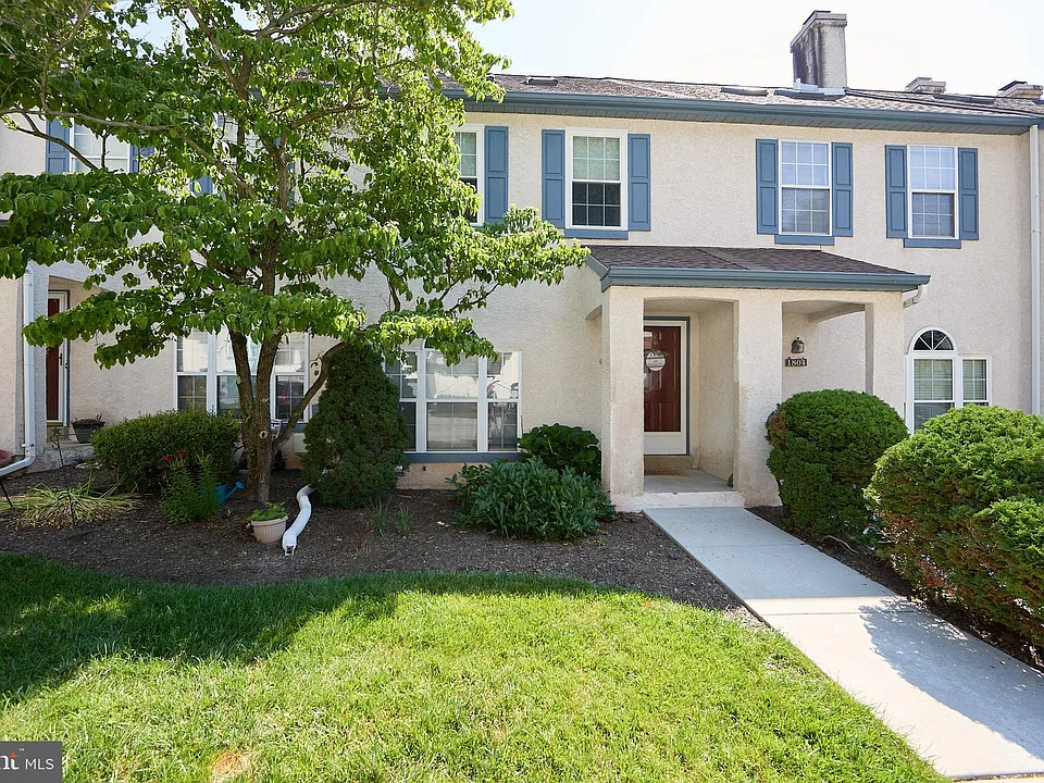 1803 Stoneham Dr #1803