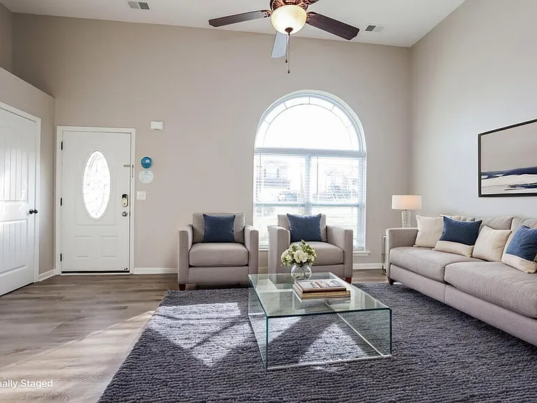 713 Wildwood Dr — Photo 4