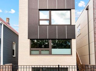 2934 N Wisner Ave, Chicago, IL 60618