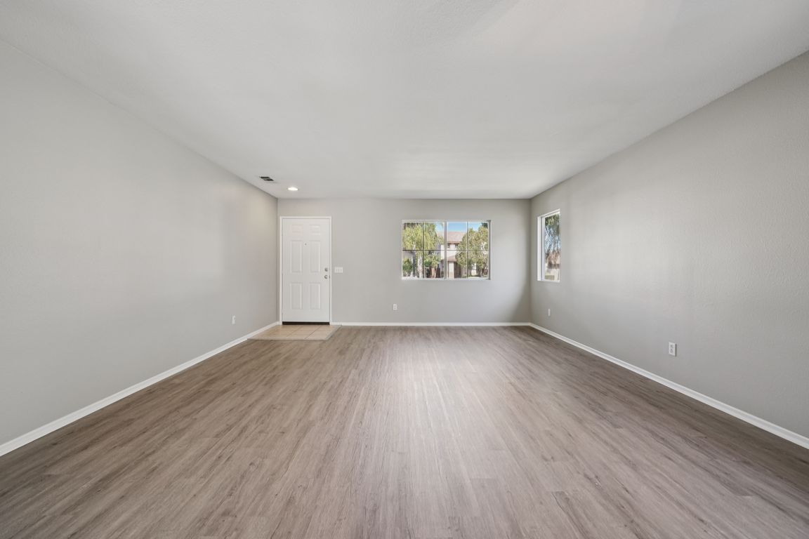 next background image