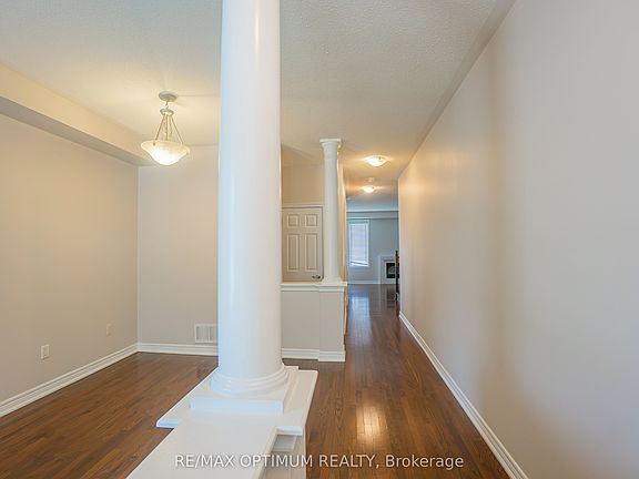 5th image of 23 Merrickville Way