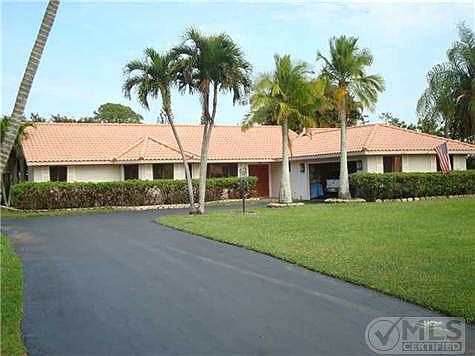 1st image of 9785 Hindel Ct
