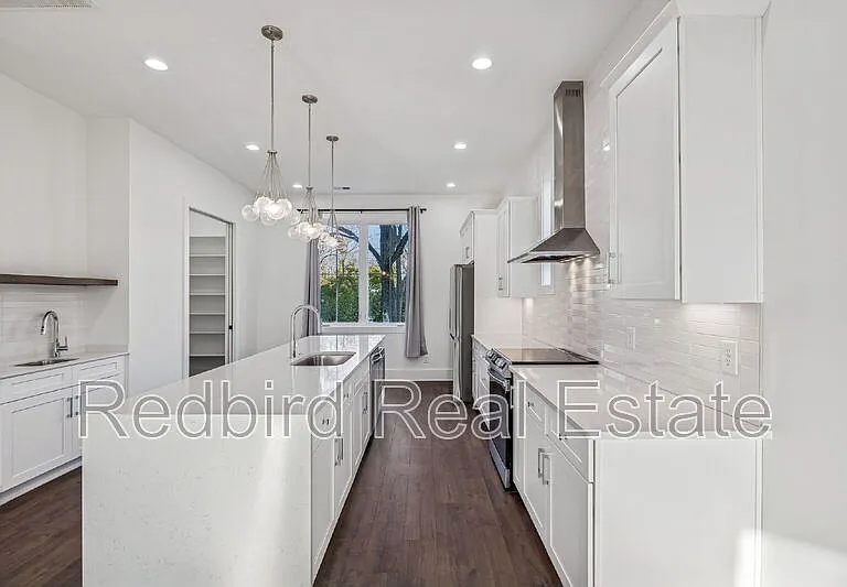 2050 McKinley St — Photo 8