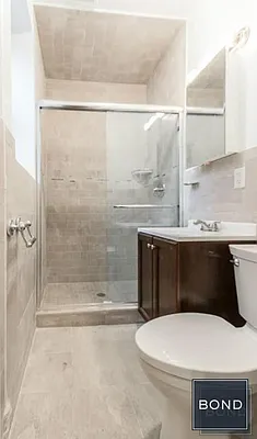 Rented by Bond New York | media 4