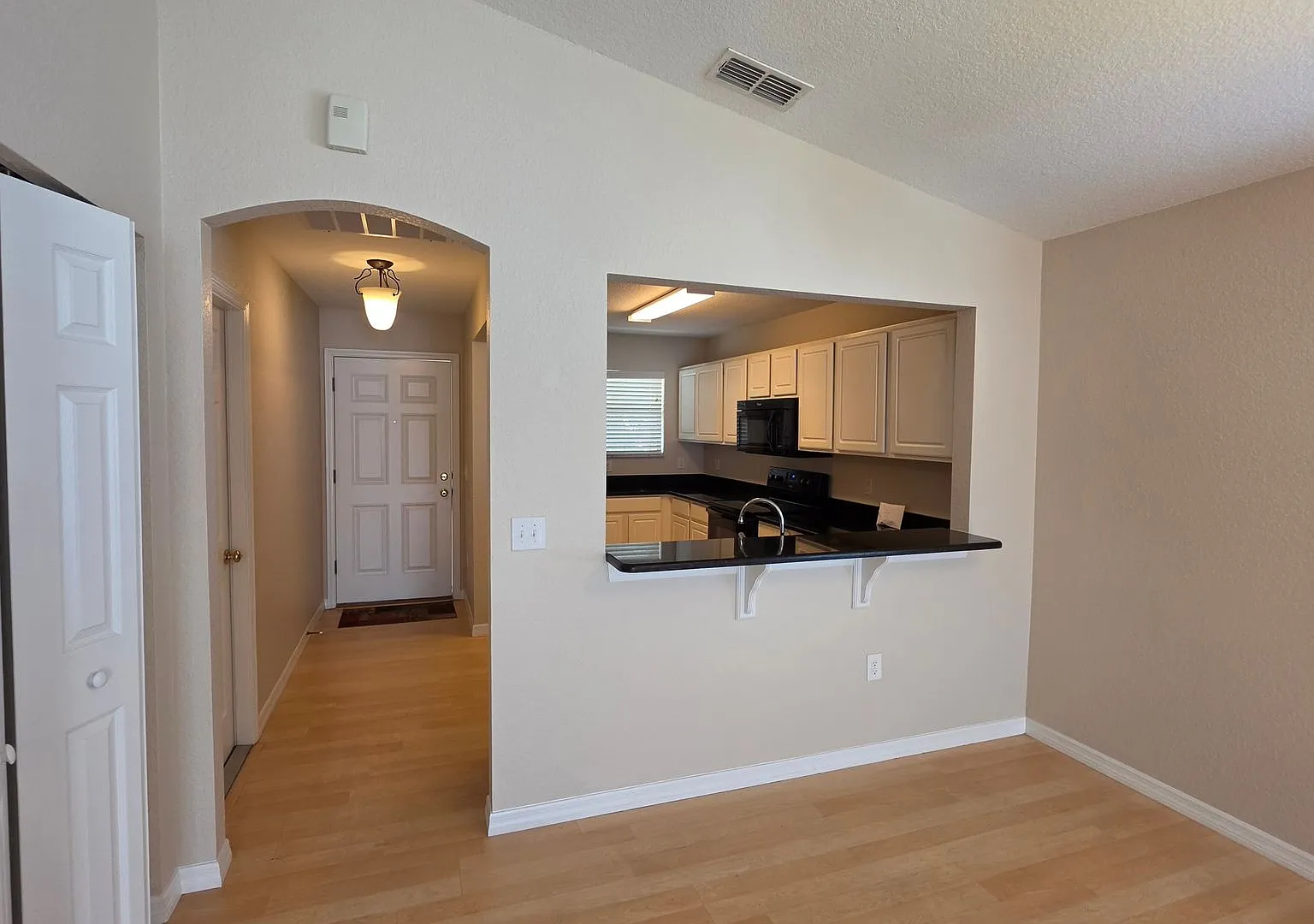 Charming 3-Bed, 2-Bath Home Near The Villages | Gated Community Living — Photo 3