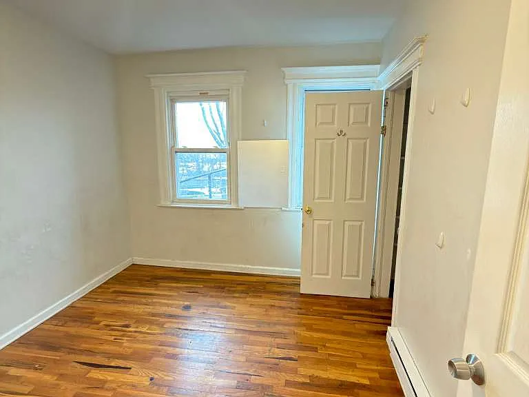 138 N 12th St #3A — Photo 4