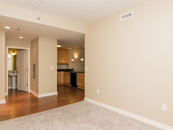 5th image of 111 N Ashley St Suite 311