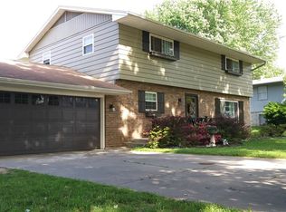 1918 S 15th St, Rogers, AR 72758