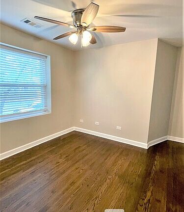 2nd image of 3517-21 W Grace St #3521-1E