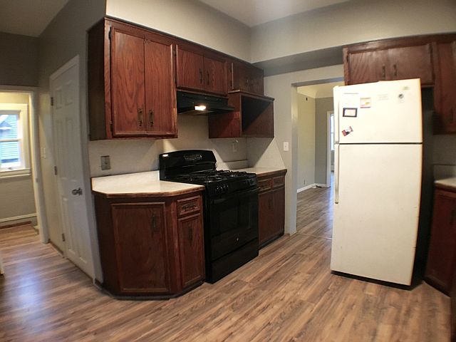 Lots of cabinetry and storage for those that like to cook!