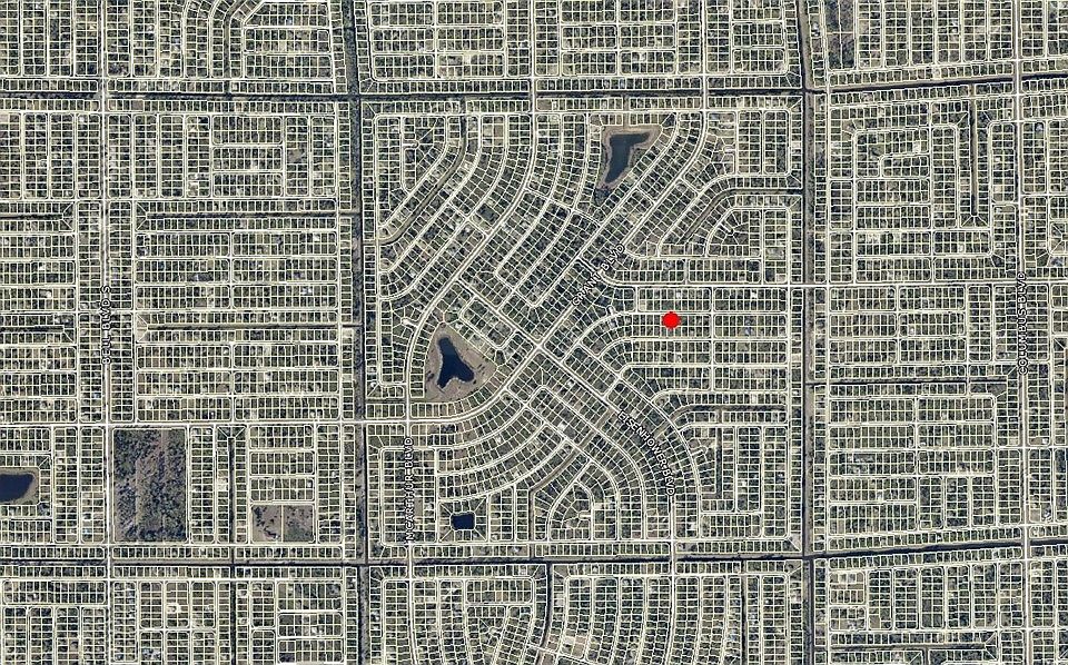 2nd image of 1048 Merry St E