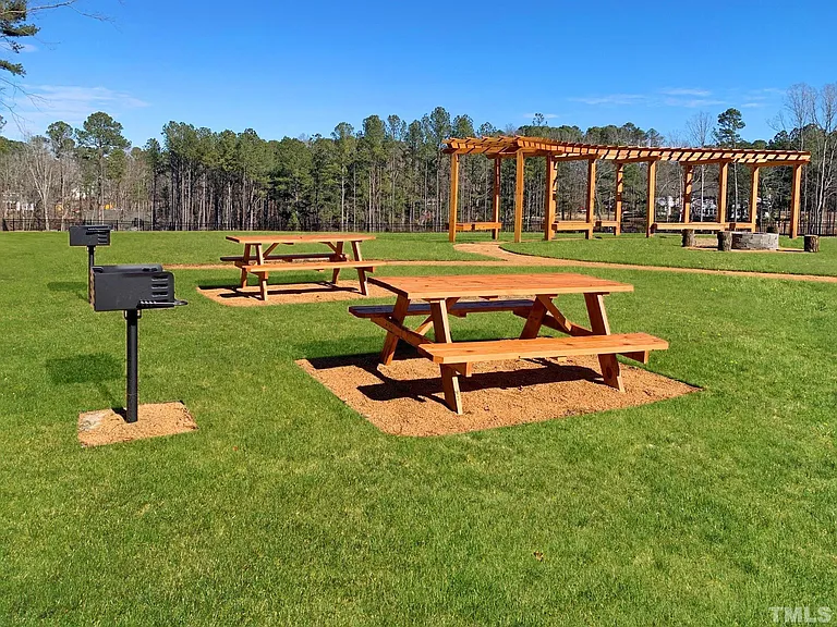2088 Shaded Knoll Rd — Photo 15