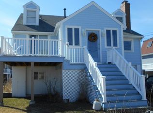 93 Oceanside Dr, Scituate, MA 02066