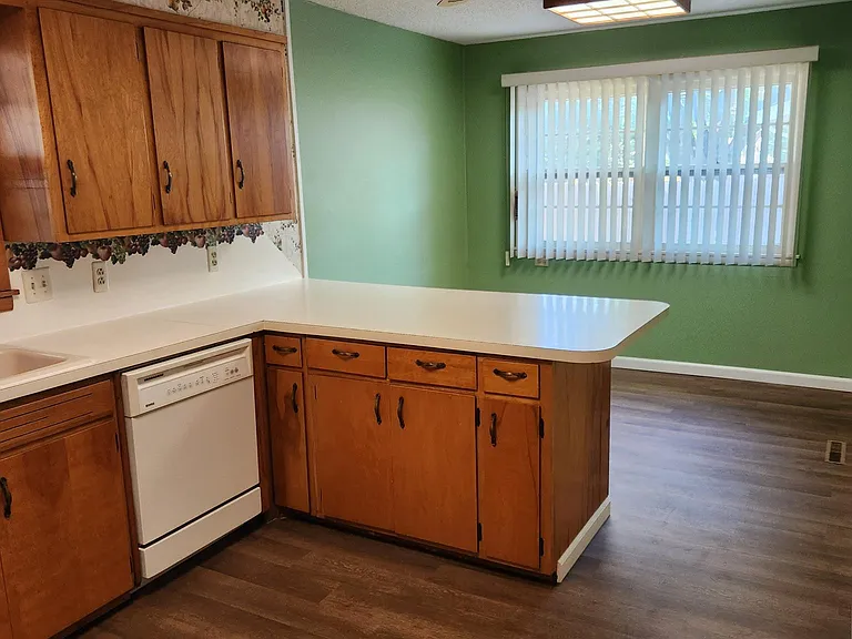 7814 W Quail Ln — Photo 4