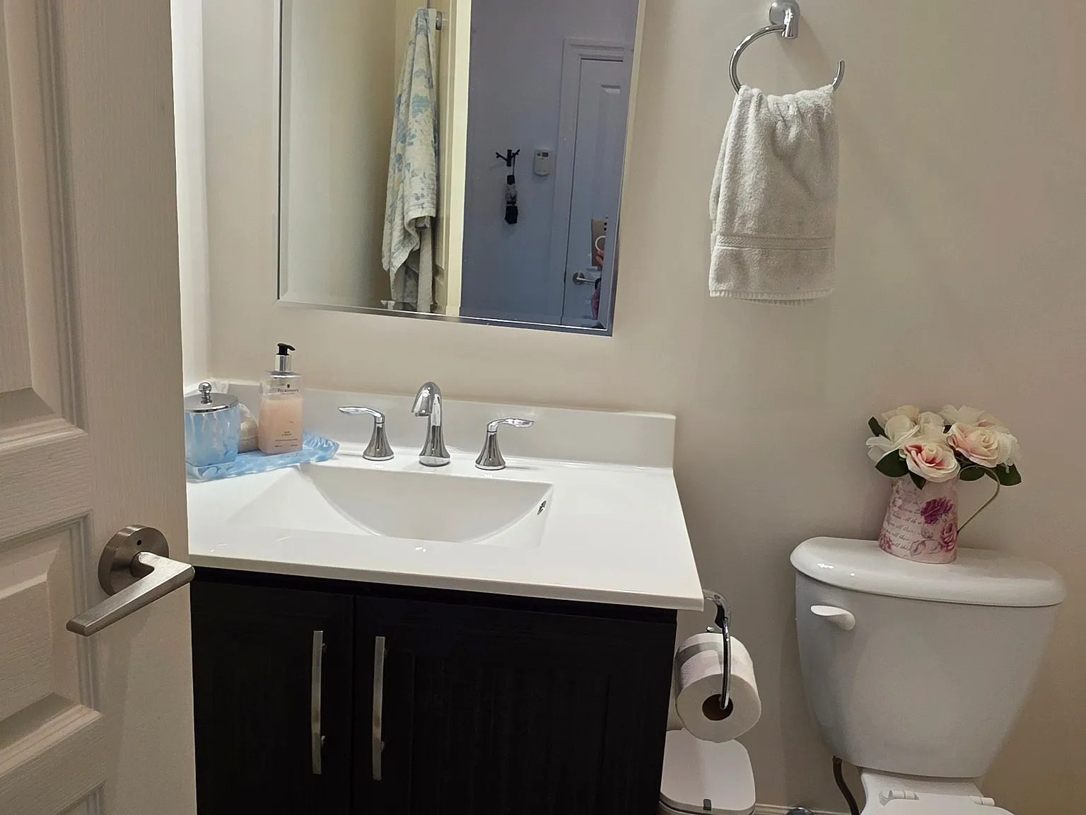 1 bed, $2,325 — Photo 2