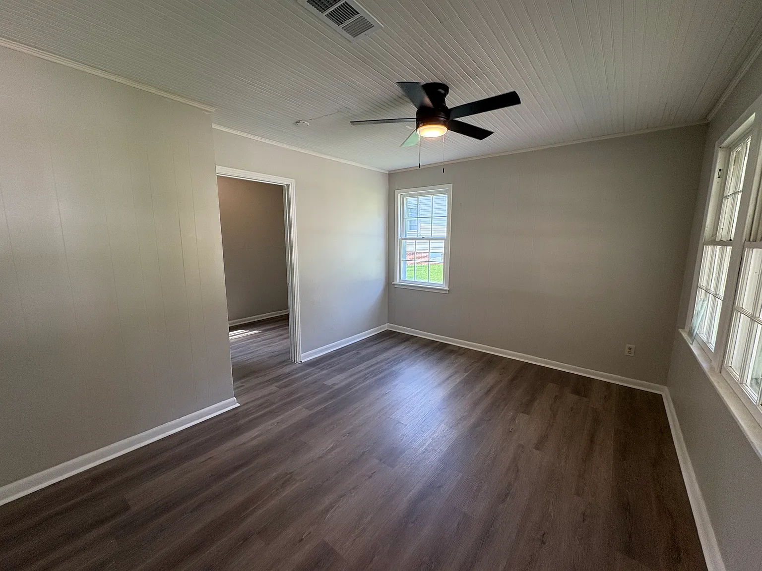 3 bed, 1230 sqft, $1,650 — Photo 4