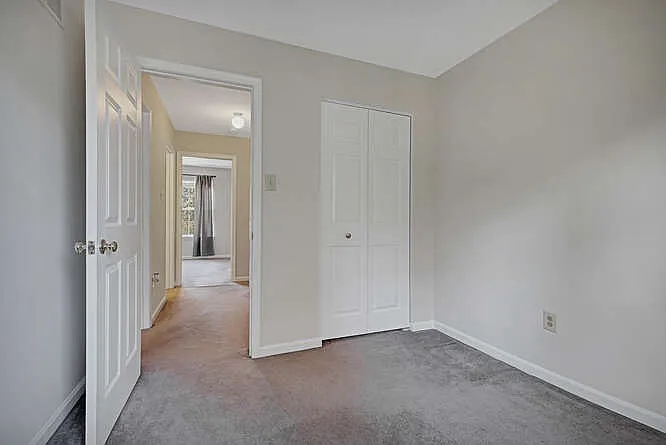 512 Crossbridge Dr — Photo 21