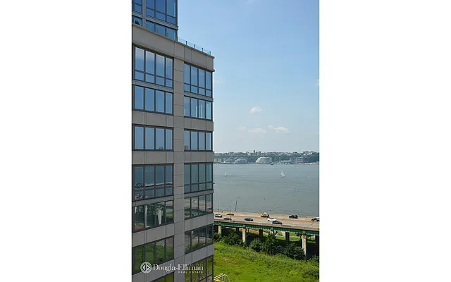 Rented by Douglas Elliman | media 29