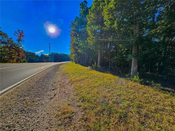 1060 Bittersweet Rd, Lake Ozark, MO 65049