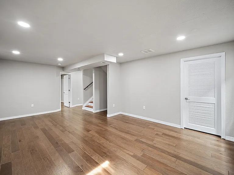 10873 Rowley Dr — Photo 25