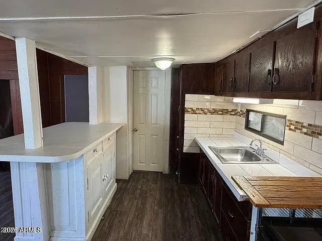 2 bed, 2.0 bath, 875 sqft, $1,400 — Photo 3