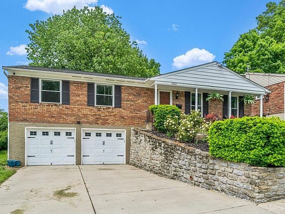 2nd image of 1062 Peachtree Ct