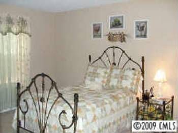 1st image of 6030 Treetop Ct