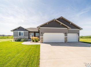 6405 E 33rd St, Sioux Falls, SD 57110