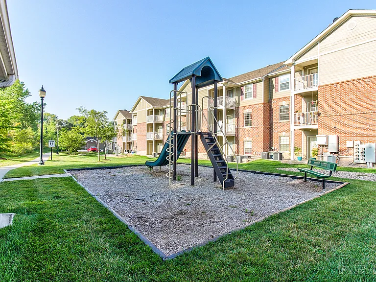 Cimarron Terrace — Photo 14