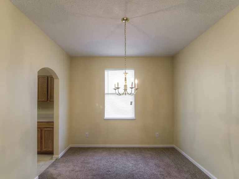 2509 Victoria Point Dr — Photo 5