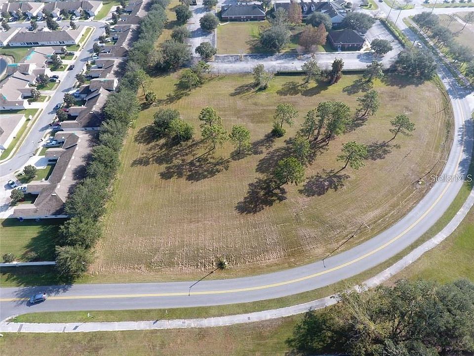 1st image of 17 Ron Rd