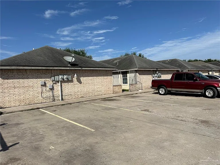 3710 W Zelma St — Photo 9