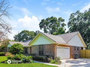 301 Foxridge Rd, Orange Park, FL 32065