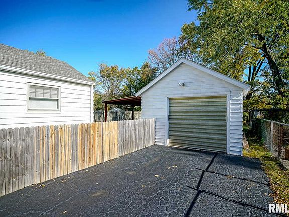 3rd image of 5316 N Glen Elm Dr