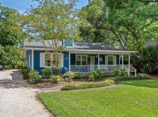346 Middleton Dr., Pawleys Island, SC 29585