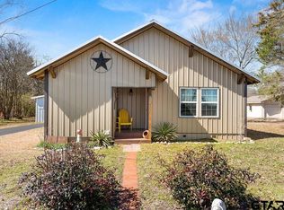 824 N Winnsboro St, Quitman, TX 75783