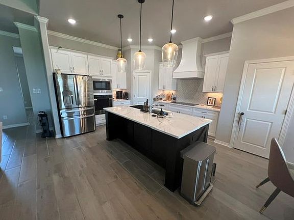 2nd image of 5414 Espiritu Santo Dr
