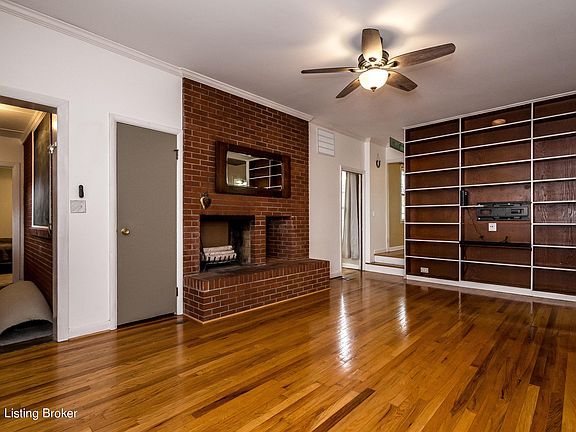 3rd image of 4022 Rosemont Ave