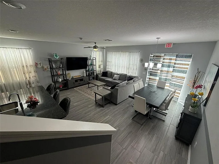 5151 Adelaide Dr — Photo 9