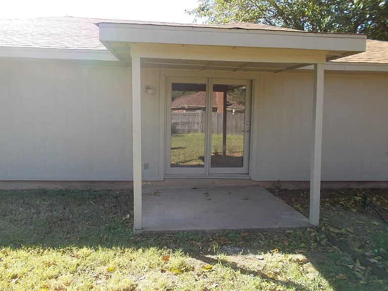 1334 Lawyers Ln — Photo 14