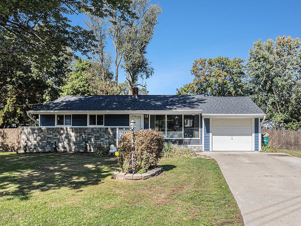 1st image of 46 Woodbine Ln