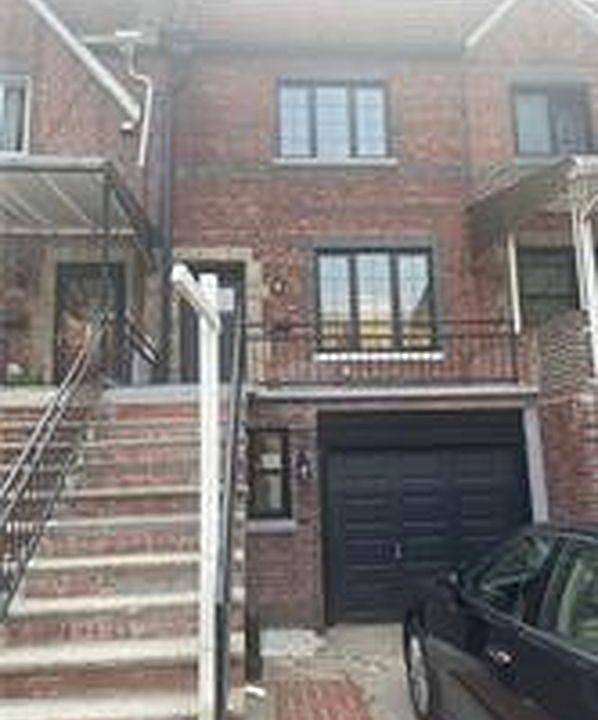 1st image of 30 Corbin Pl