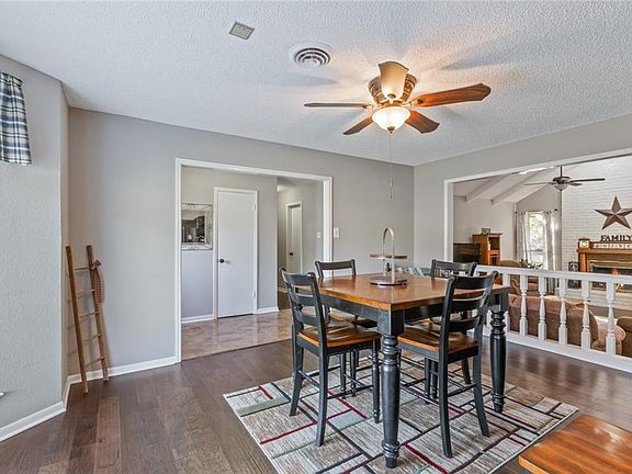 5th image of 8608 Oakdale Dr