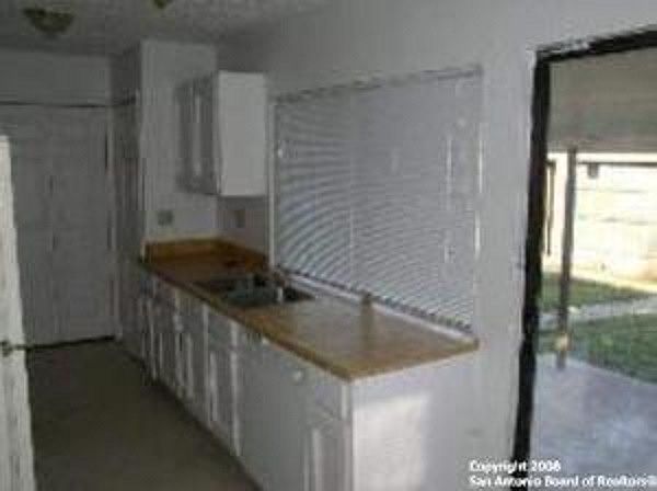 2nd image of 6611 Spring Manor St