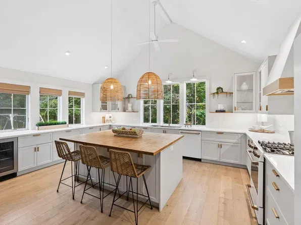 35 Brave Boat Harbor Road, York, ME 03909