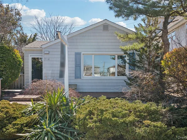 714 E Park Avenue, Long Beach, NY 11561