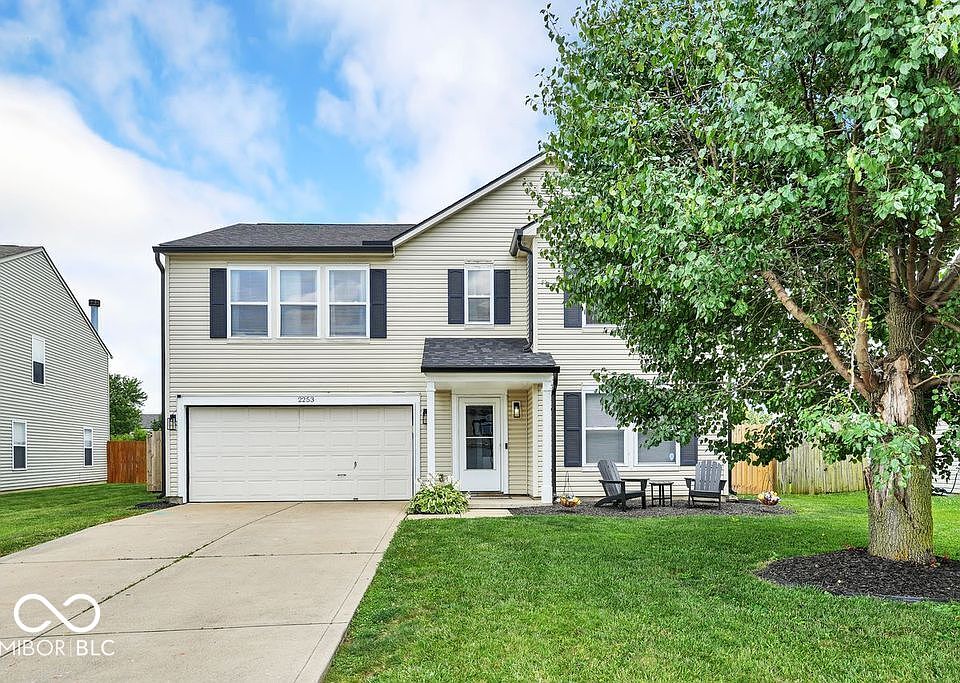 1st image of 2253 Edgewater Cir