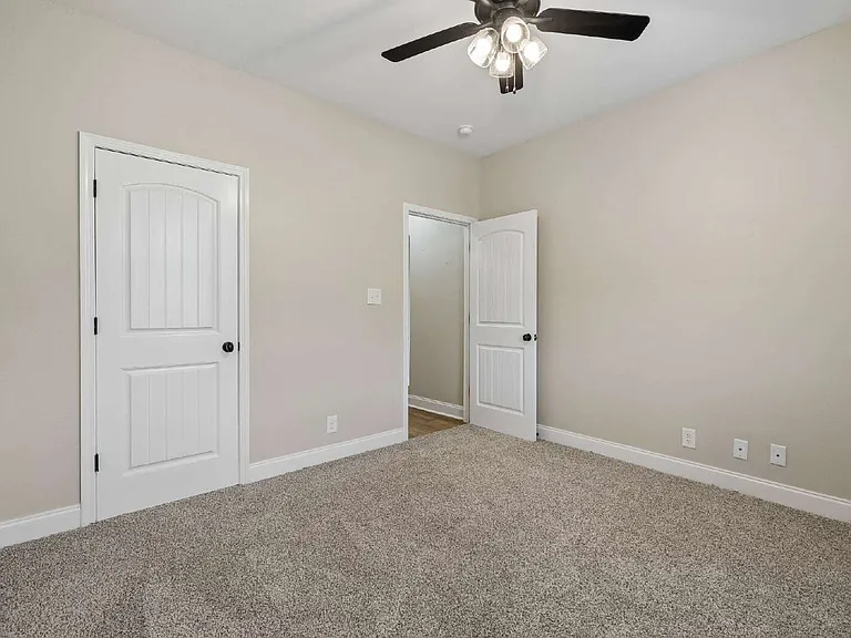 1240 Winterset Dr — Photo 28