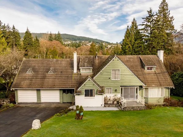 865 Burley Dr, West Vancouver, BC V7T 1Z8